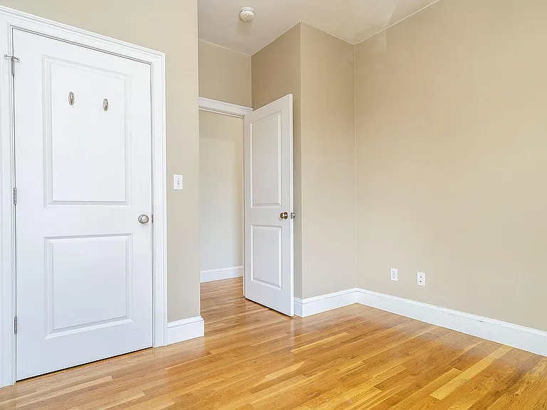 321 Centre St #2 — Photo 14