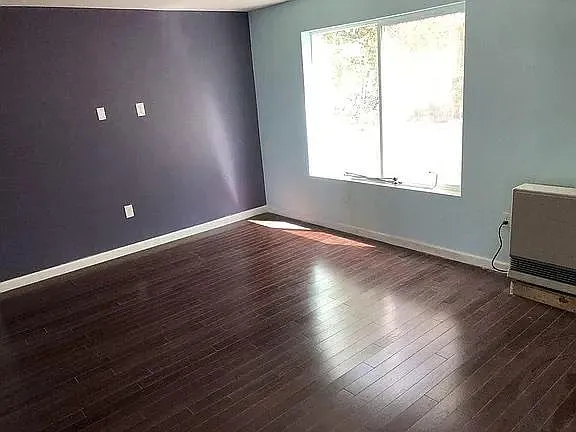 1152 Sherman St — Photo 3