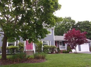 15 6th St, Barrington, RI 02806