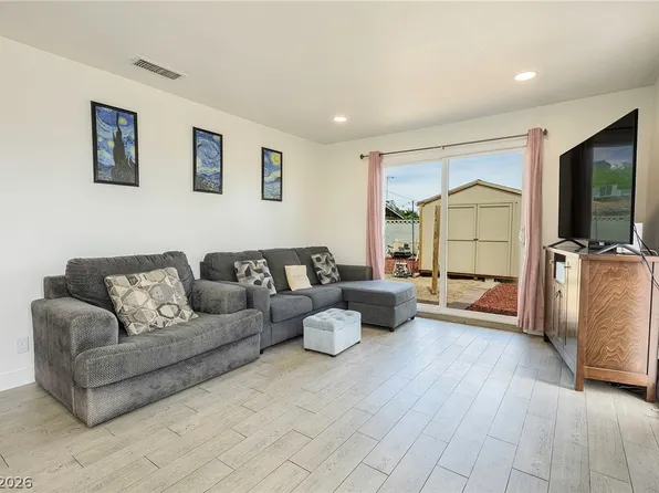 1100 Freeman Ave, Las Vegas, NV 89106