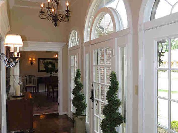 2nd image of 125 Lovvorn Ln