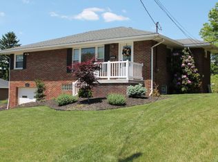 173 Capitol Dr, Weirton, WV 26062