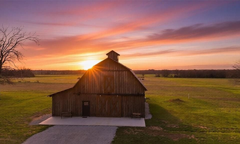 1st image of 29990C S 2725th Rd