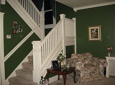 4th image of 224 Underwood Ave