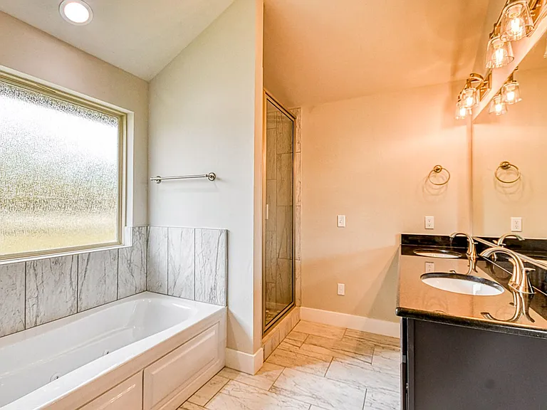 1016 E Jackrabbit Ln — Photo 19
