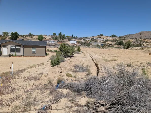 933 Hope Ave, Farmington, NM 87401