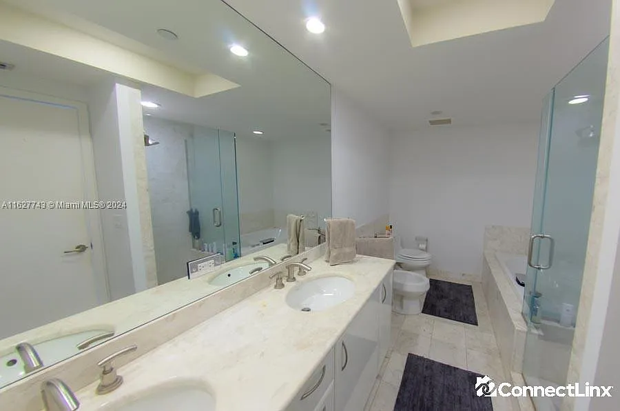 1 bed, 1.0 bath, $4,000 — Photo 2
