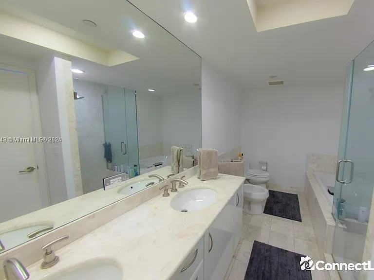 1331 Brickell Bay Dr #1106 — Photo 2