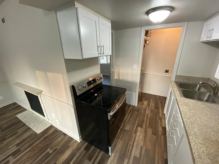 8833 S 360 E — Photo 7
