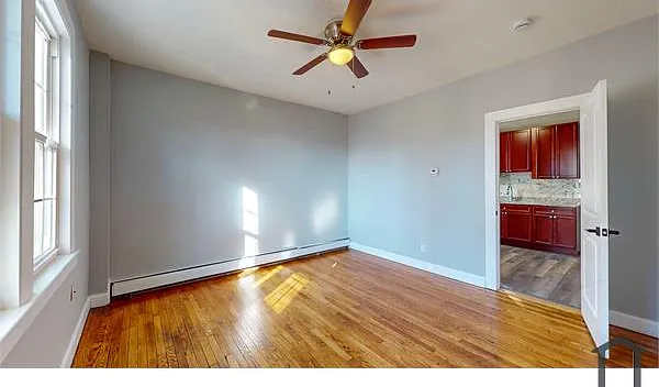 635 Albany Ave #C4