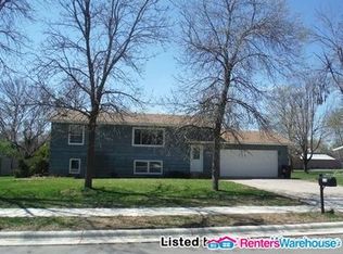 310 Chestnut St S, Belle Plaine, MN 56011