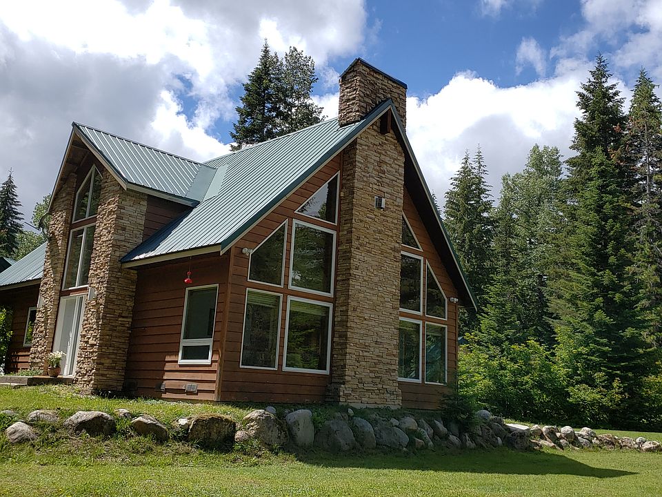 Amazing home on Stampede Pas