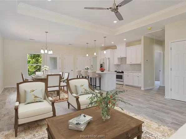 803 McNair St, Navasota, TX 77868