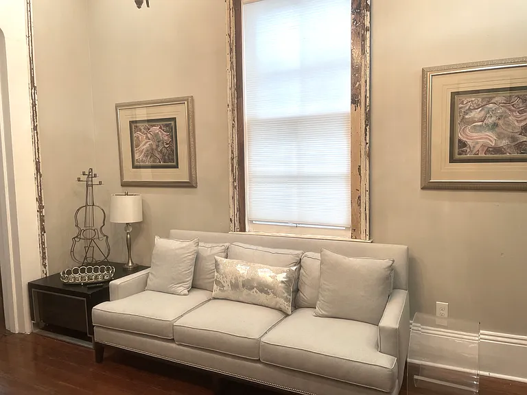 2121 Jackson Ave — Photo 3
