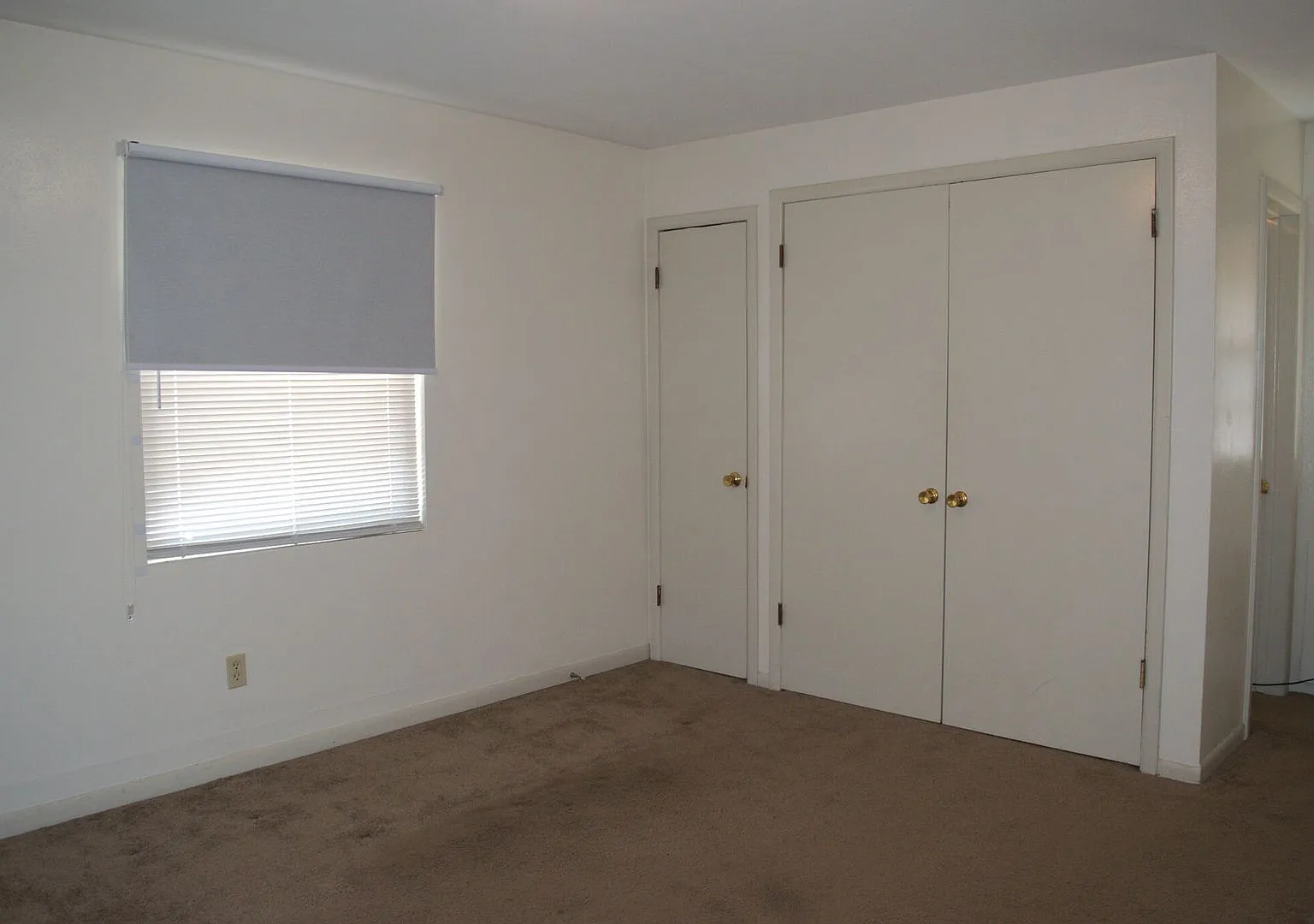207 Highview — Photo 3