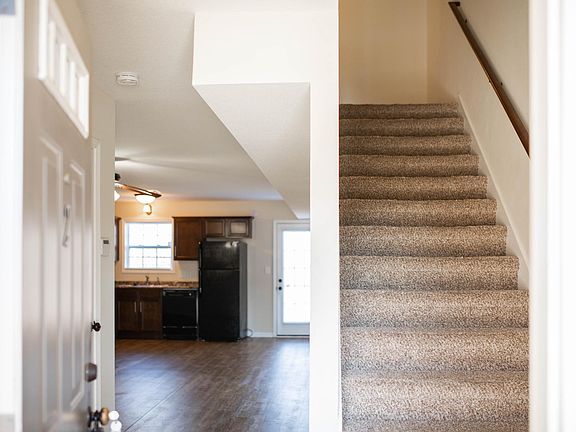 4th image of 313 Rowand Ct APT 1