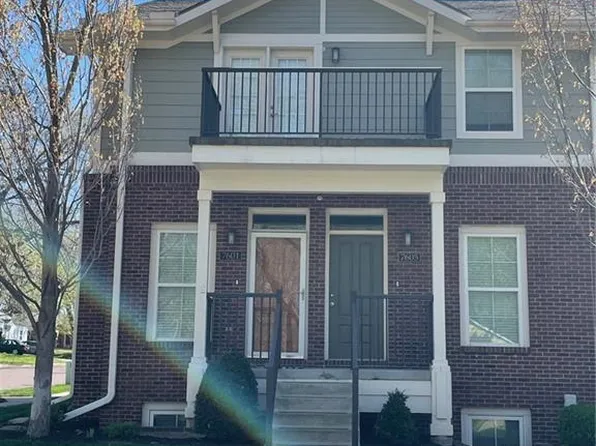 7601 W 78th St, Overland Park, KS 66204