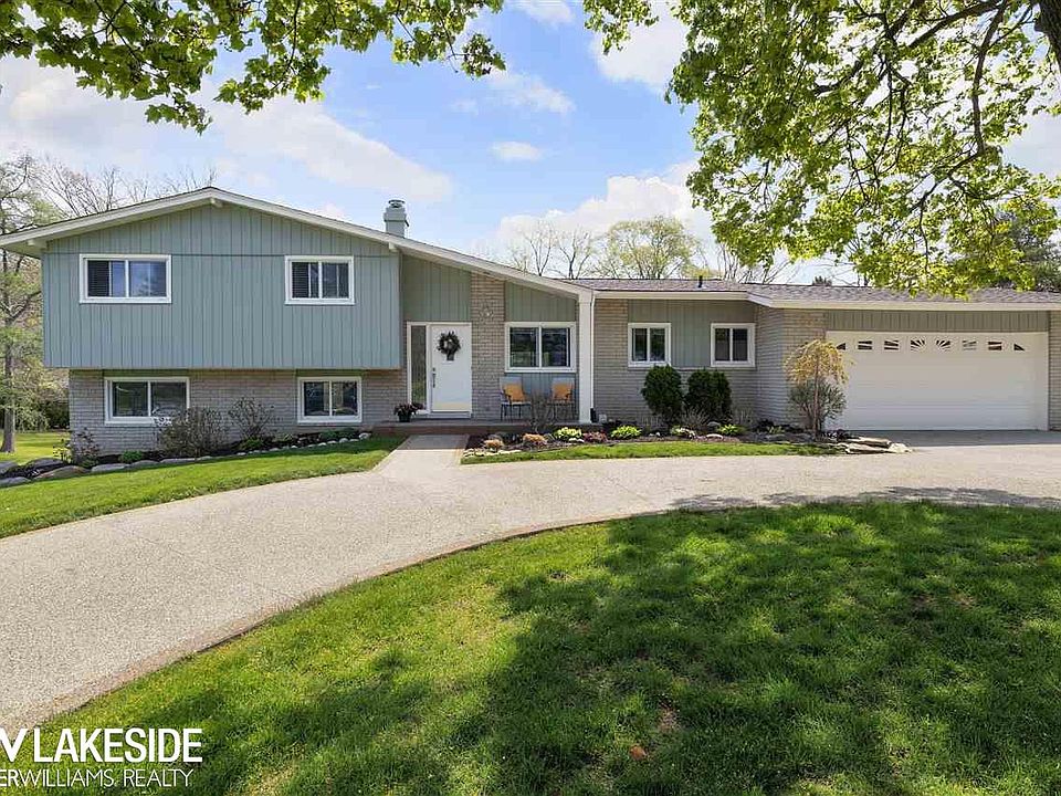 1st image of 6454 Canmoor Dr