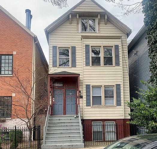 1st image of 3037 N Southport Ave #C470e6a5a