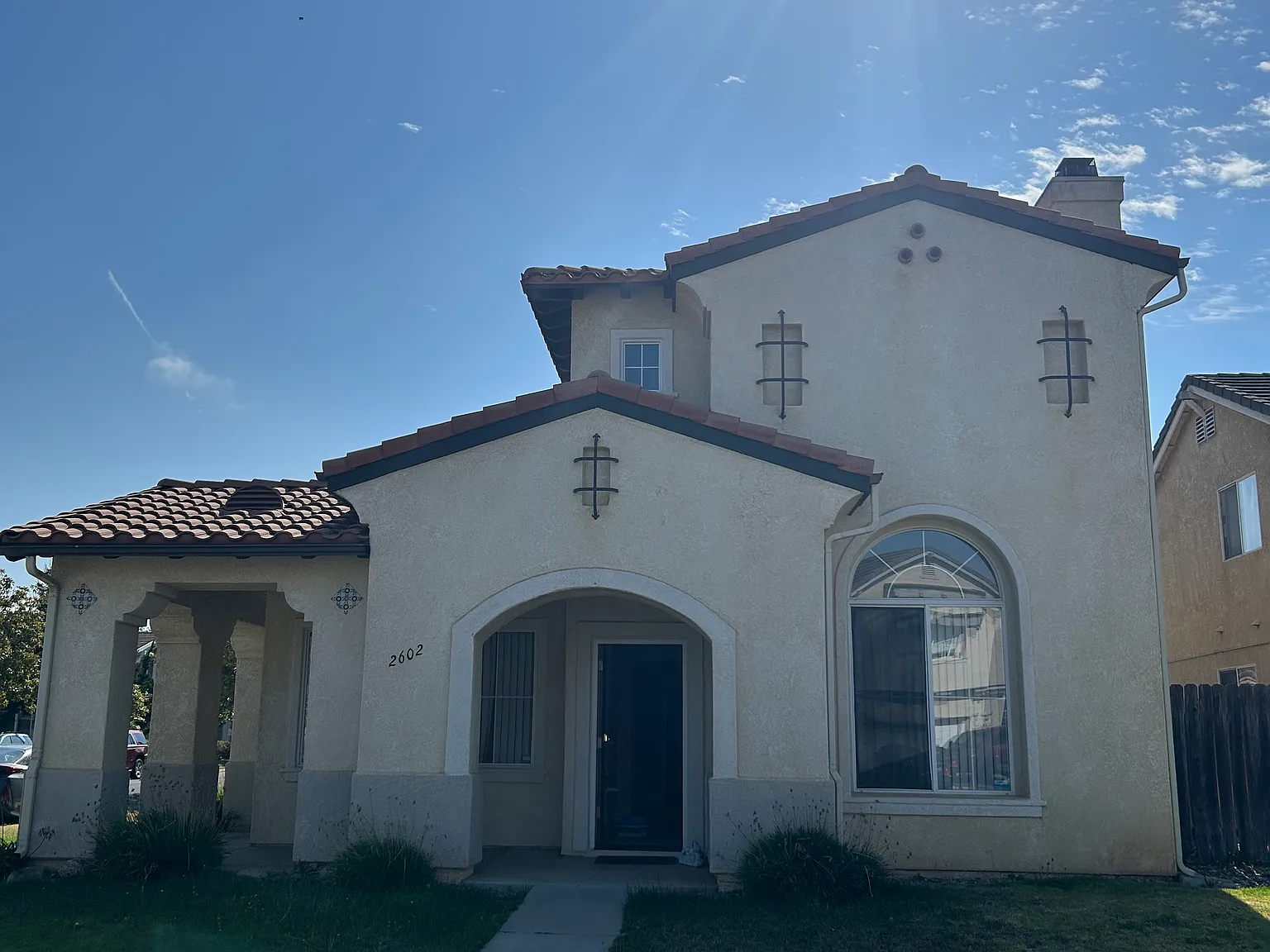 4 bed, 1832 sqft, $4,300 — Photo 2