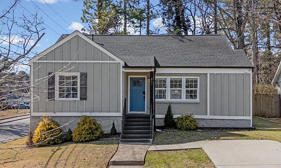 1st image of 1931 S Gordon St SW