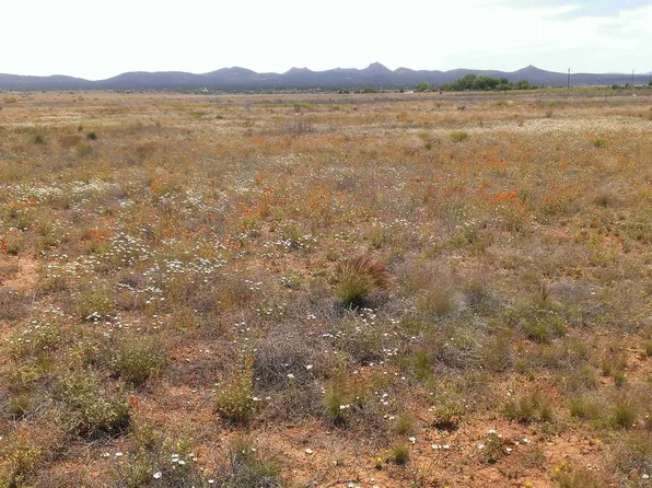 24655 N Stump Rd, Paulden, AZ 86334