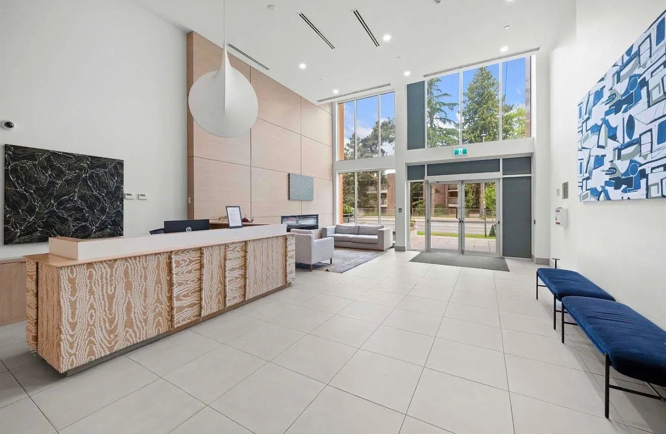1 bed, 572 sqft, $1,900 — Photo 2