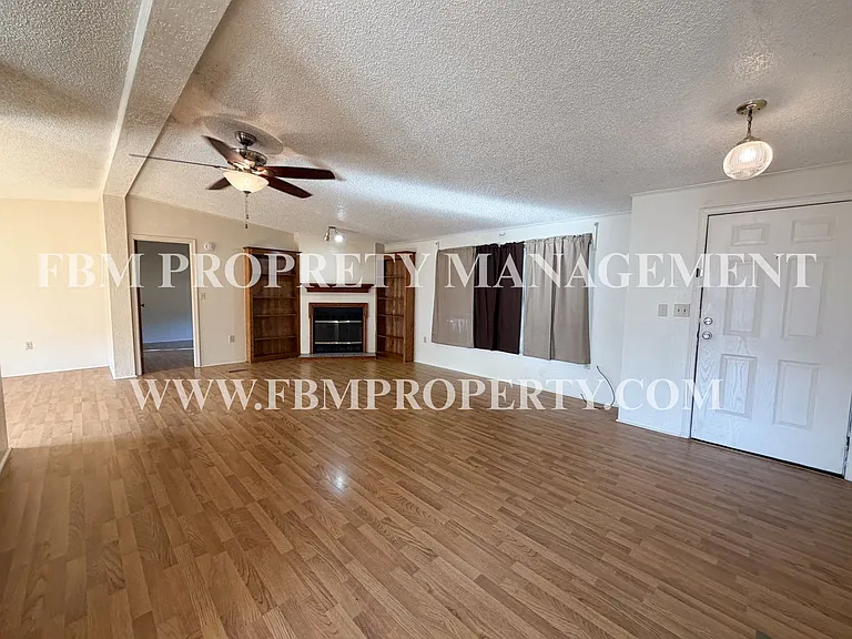633 Mosley Rd — Photo 6