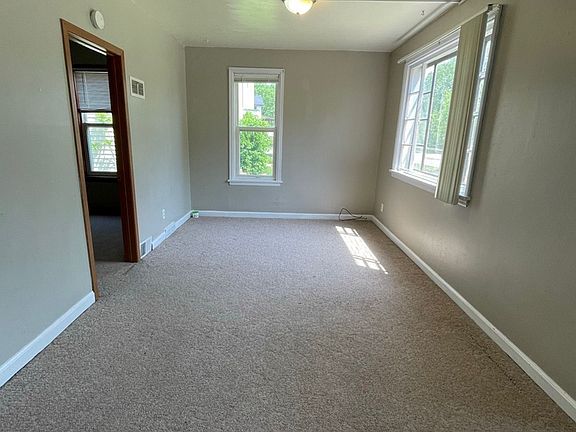 5th image of 606 Menomonie St #Me606x