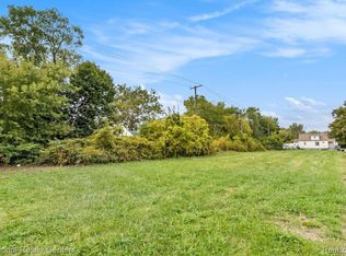 3759 Rolf Pl, Detroit, MI 48214