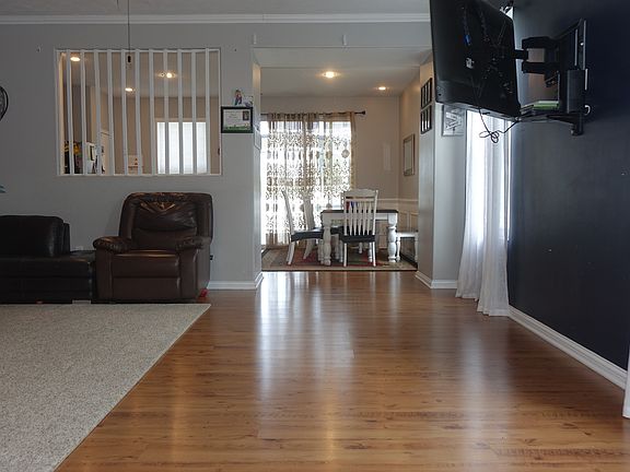 4th image of 8140 Harshaw Dr