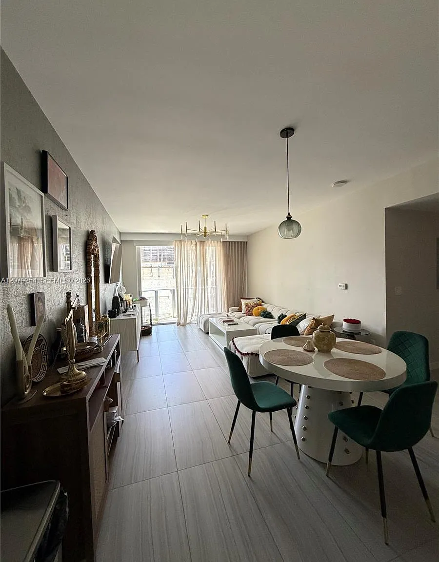Brickell Ten Condo — Photo 4