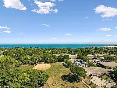 5th image of 4970 N Marine Dr APT 1422