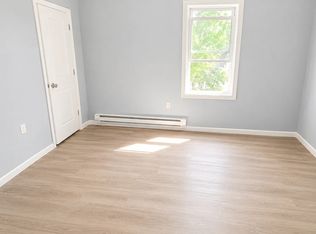 835 S 17th St #3, Newark, NJ 07108