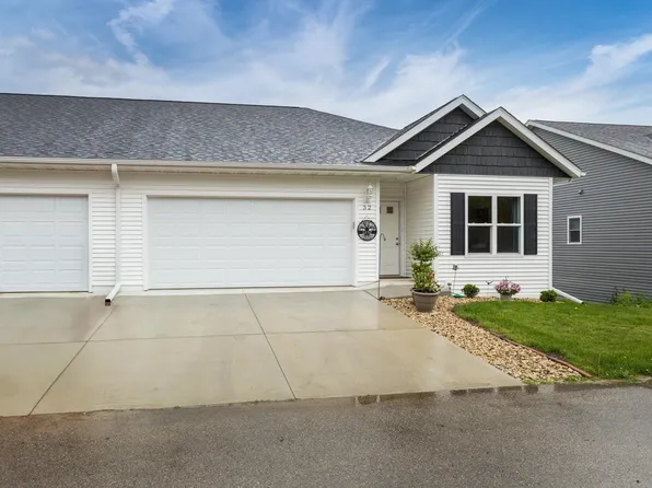 602 E Madison Ave #32, Milton, WI 53563