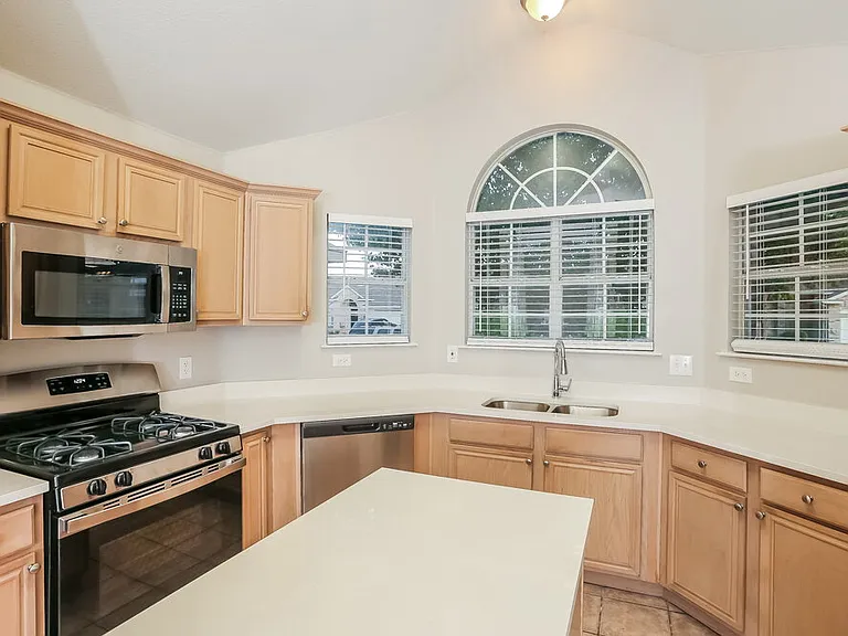 5628 Indian Hill Dr — Photo 9