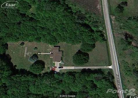 Google Earth photo showing the privacy and lack of neigbors.  :)