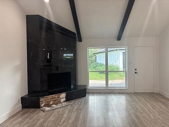 4th image of 9410 Albury Dr