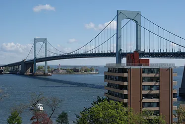 166-41 Powells Cove Boulevard, #4C