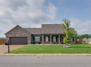75 Sophie Ln, Oakland, TN 38060