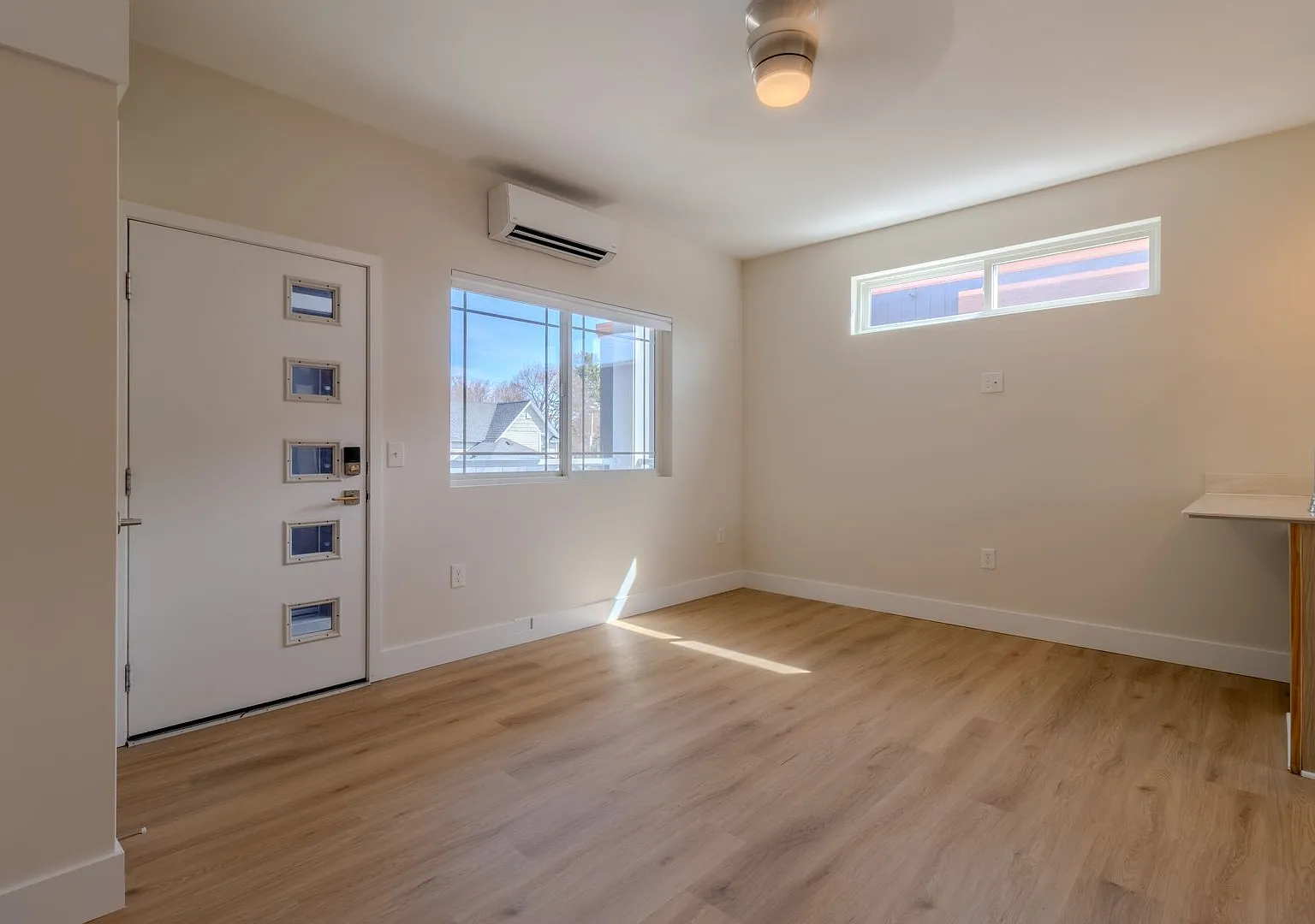 1 Bed 1 Bath in Downtown Traverse City — Photo 4