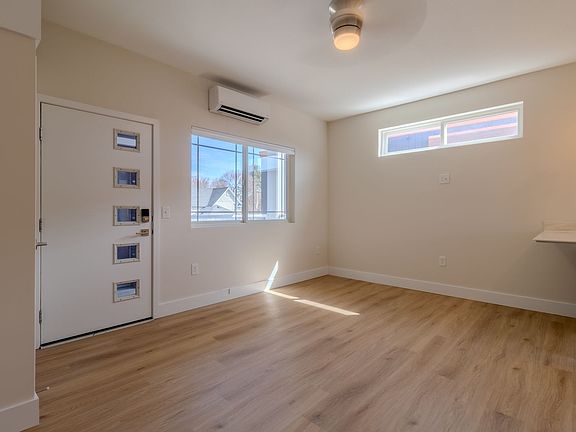 3rd image of 917 W 3rd St #8