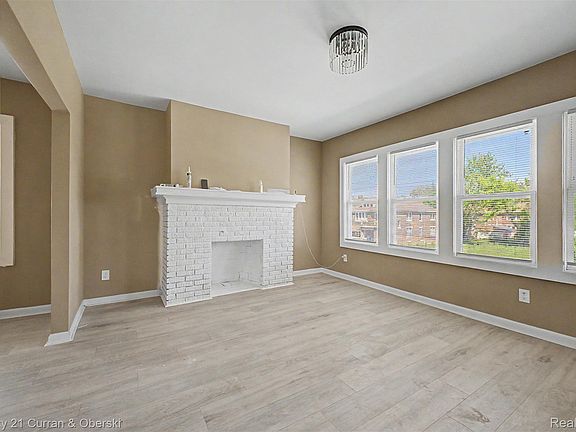 3rd image of 3799 Pingree St