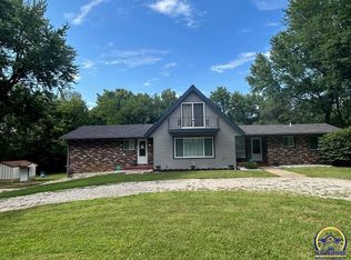 1120 NW Porta Dr, Topeka, KS 66618