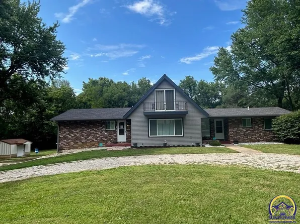 1120 NW Porta Dr, Topeka, KS 66618
