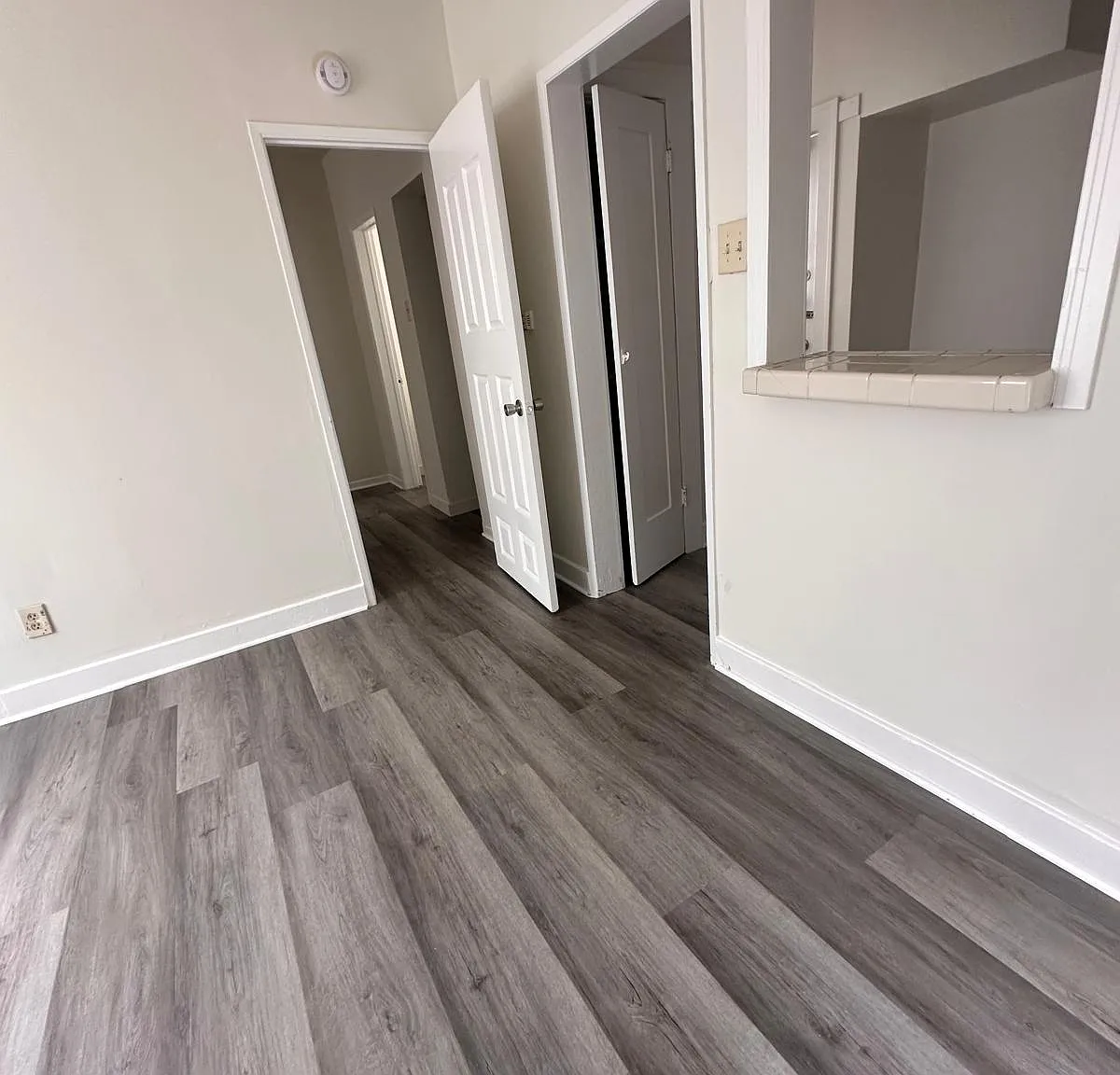 1151 E Appleton St — Photo 3