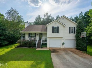 5221 Nobleman Ln, Lula, GA 30554