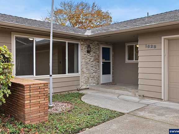4th image of 1628 Mistwood Dr NE