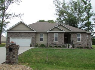 275 Victoria Ln, Sparta, TN 38583