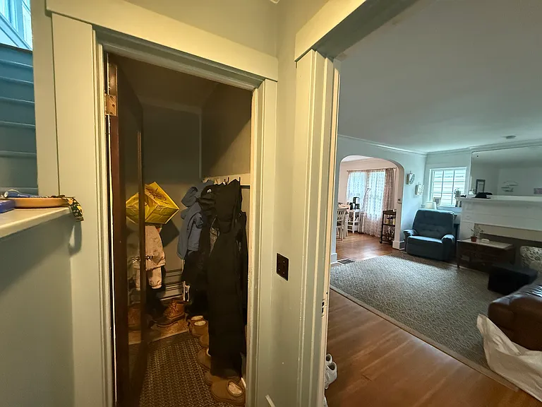 197 Rossiter Rd — Photo 20